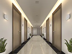 Indirekte Flurbeleuchtung (AdobeStock/dit26978)